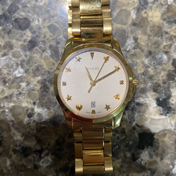 Gucci G-Timeless Bracelet Watch, 27mm in Gold - Picture 4 of 9